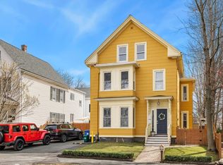 52 Chestnut St, Wakefield, MA 01880