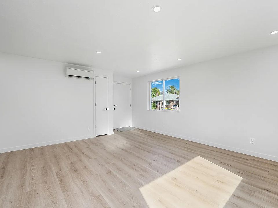 1st image of 282 E Downington Ave #282
