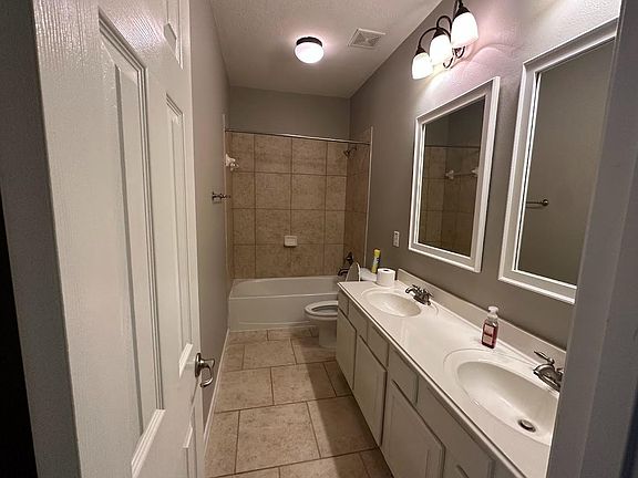2nd image of 20750 Oakhurst Trails Dr