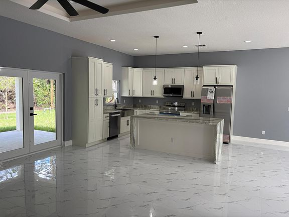 4th image of 471 Saul Road SW