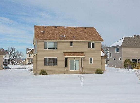 3rd image of 8410 Moraine Cir