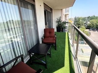 300 Ray Lawson Blvd #416, Brampton, ON L6Y5H5