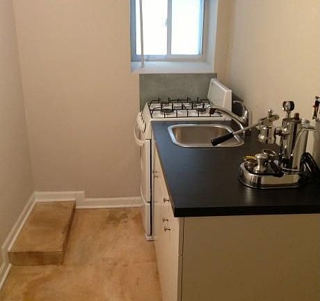 2nd image of 4746 N Ashland Ave #G