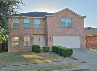 7112 Kickapoo Dr, Fort Worth, TX 76179