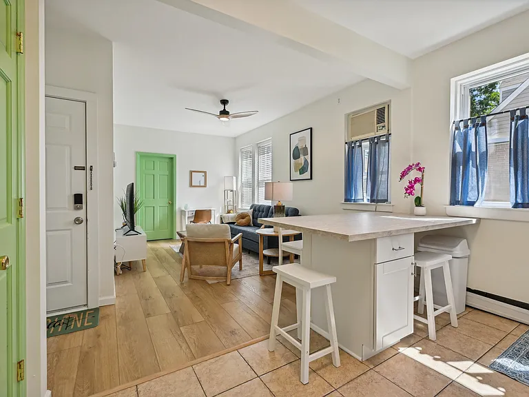 40 Hamilton Rd #1E — Photo 3