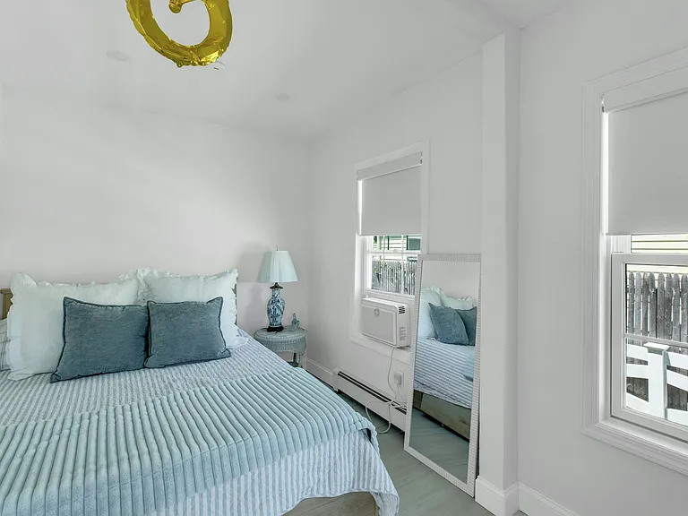 135 Noyac Ave — Photo 10