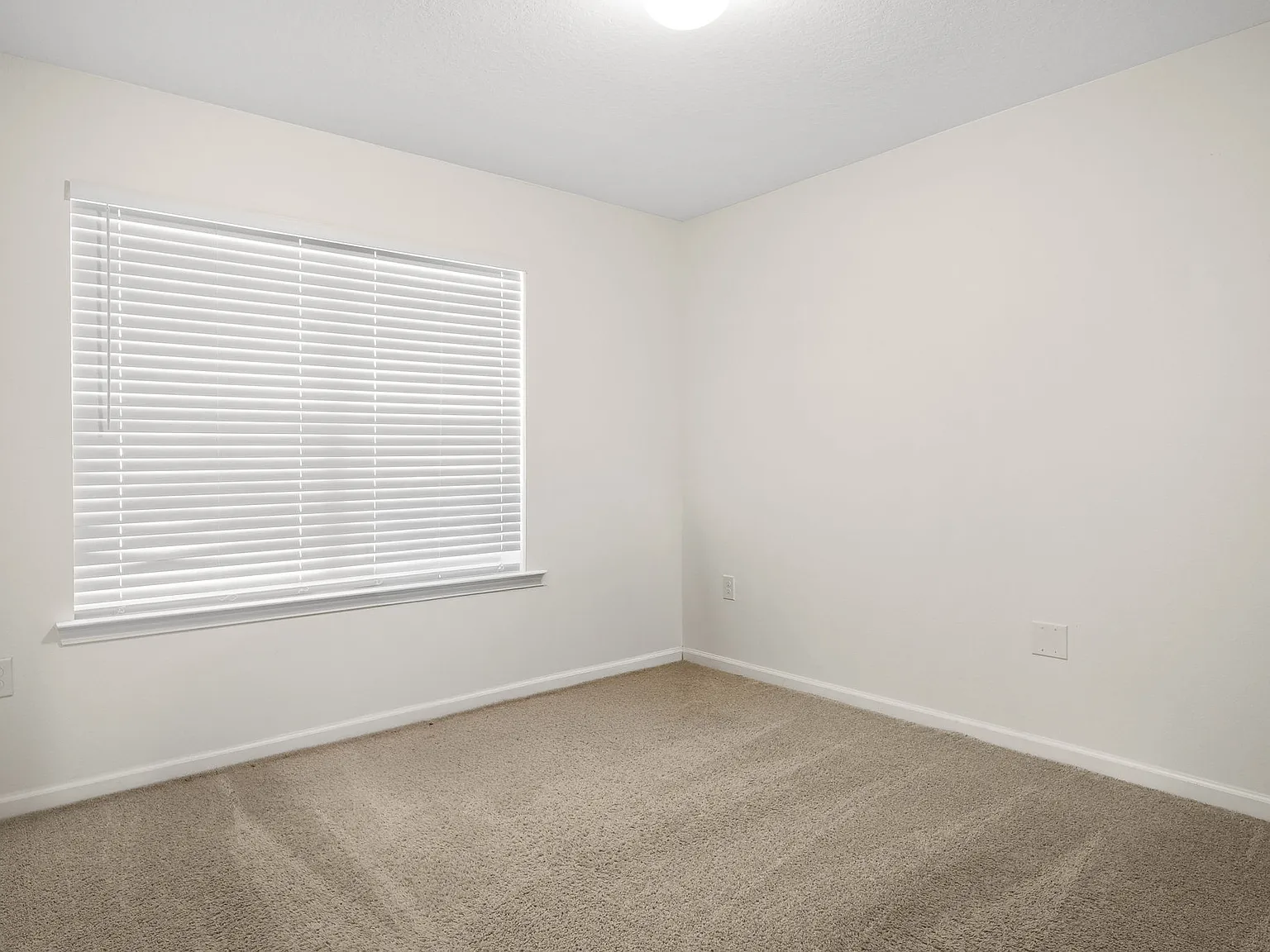 7157 Hatteras Blvd - 1 — Photo 3
