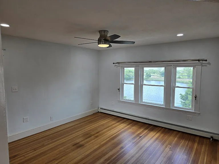 235 Washington Ave #5 — Photo 9