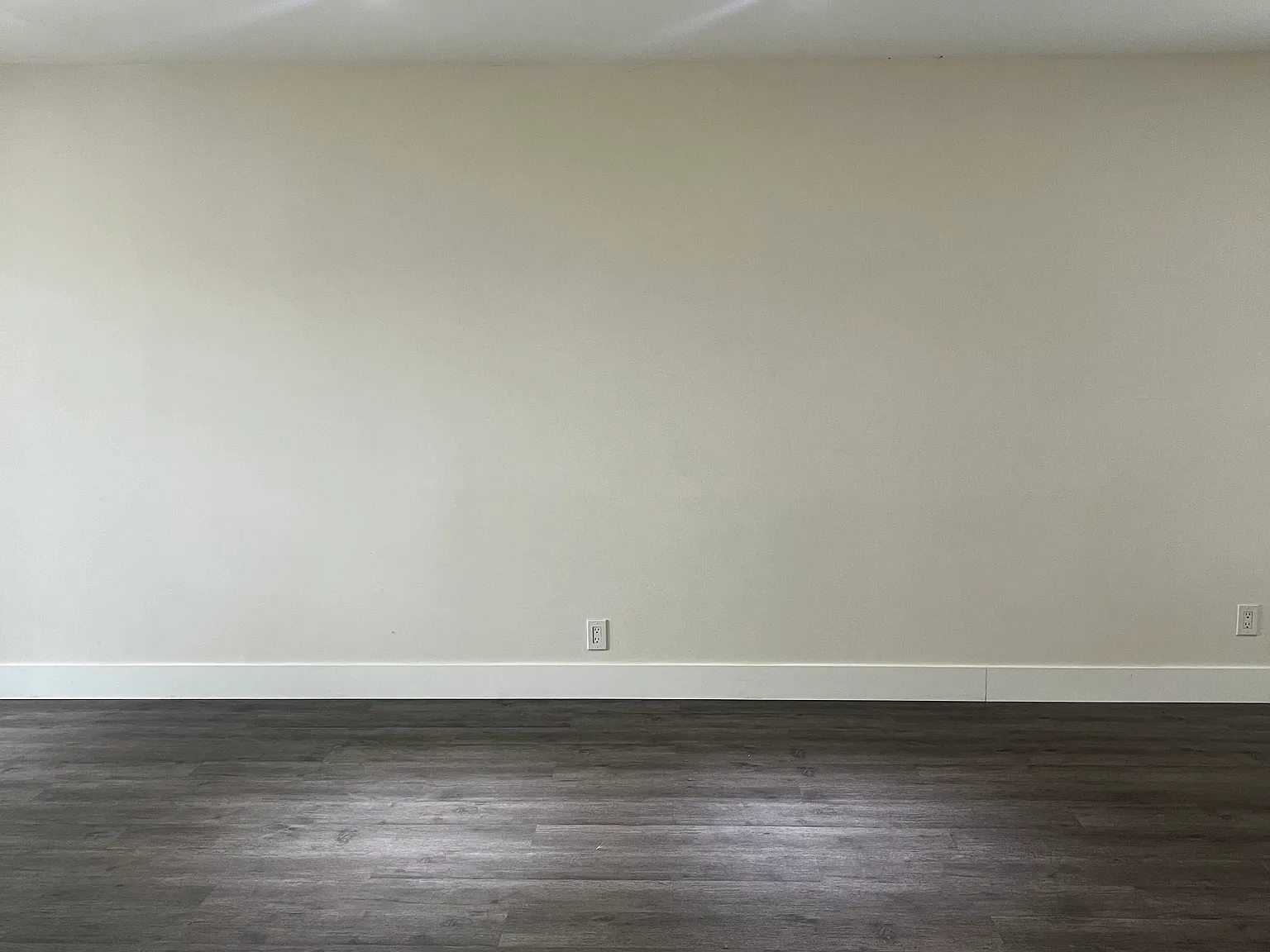 3 bed, 1296 sqft, $3,200 — Photo 4