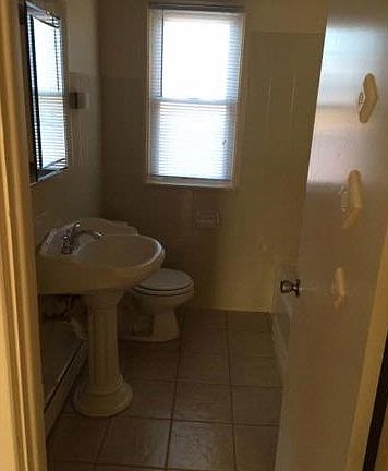 4th image of 1620 N 17th Ave APT 1