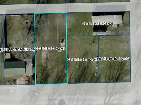 204 W Madison Ave, Casey, IL 62420