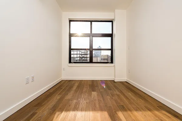Rented by Nooklyn NYC LLC | media 79