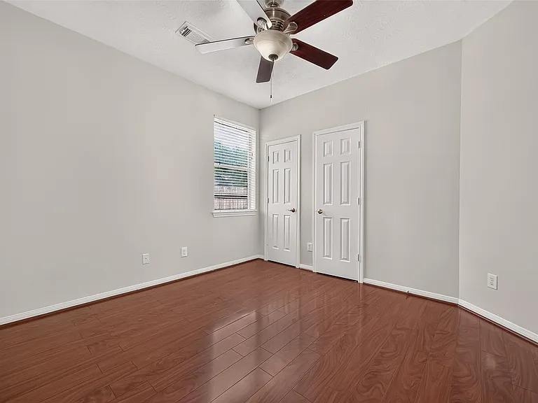 10802 Warner Hollow Ct — Photo 25