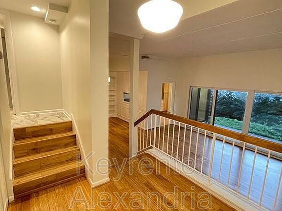 5th image of 116 Roberts Ln APT 100