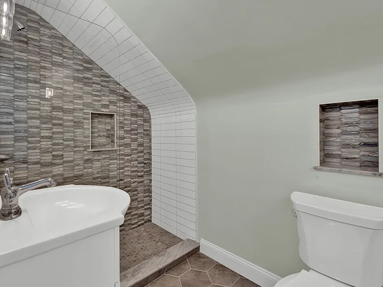 1659 Princeton Rd — Photo 18