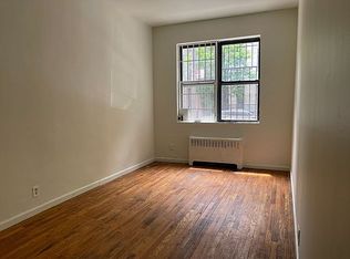445 W 48th St APT 1D, New York, NY 10036