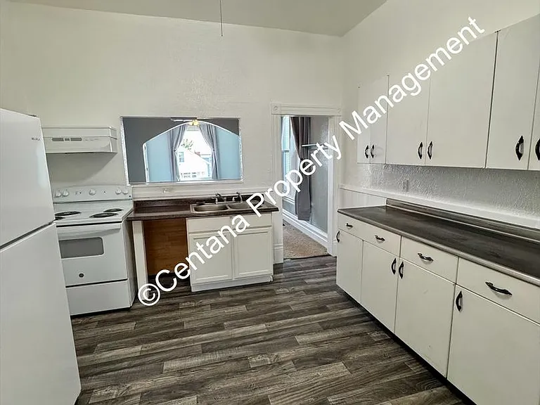 917 W Woolman St — Photo 24