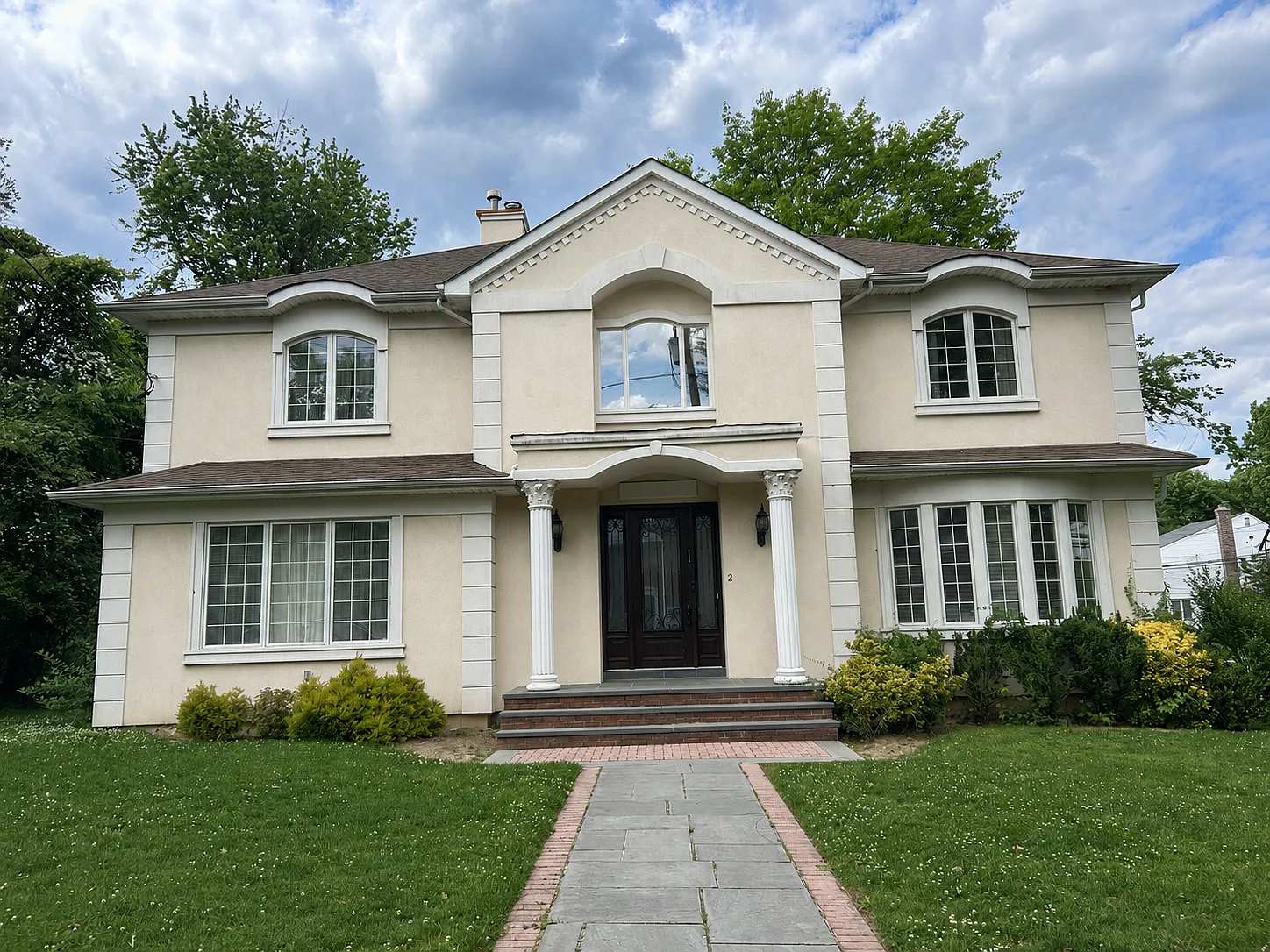 4 bed, 3800 sqft, $12,000 — Photo 2