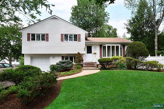 1st image of 367 Shea Dr