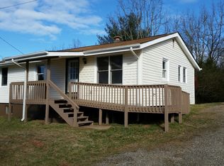 697 Holtzclaw Rd, Canton, NC 28716