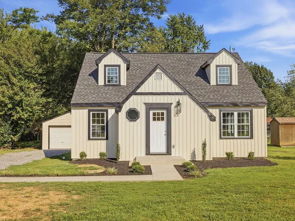 2220 Shawnee Ln, Paducah, KY 42001