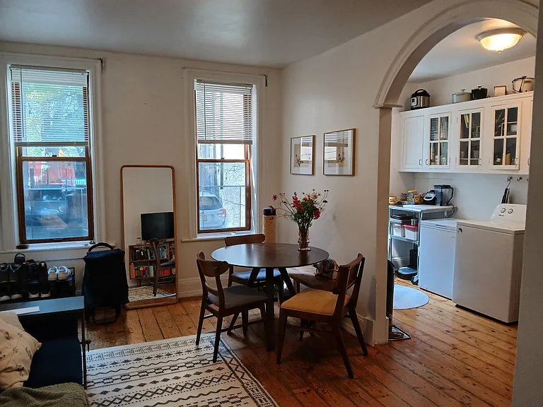 124 Bright St #1 — Photo 2