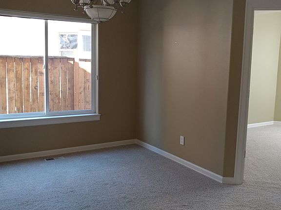 4th image of 17708 NE 29th St