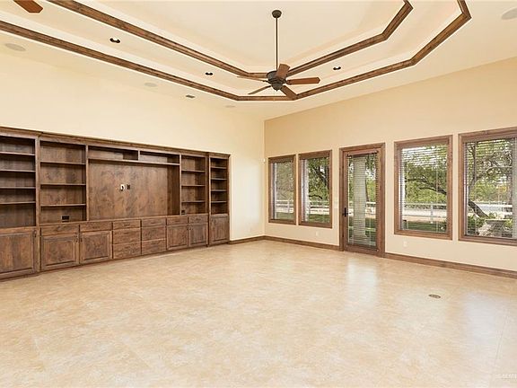 5th image of 3007 N Bryan Rd