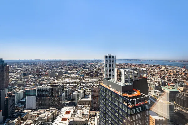 Rented by Compass | media 28