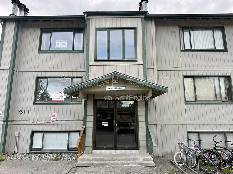 211 McCarrey St #2B — Photo 2
