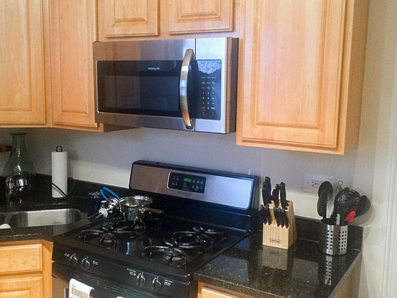 2nd image of 7328 N Winchester Ave #7334-1W