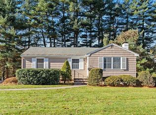 20 Lindor Rd, North Reading, MA 01864