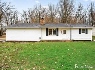 206 W Nelson St, Hastings, MI