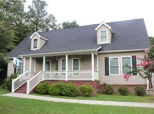 1245 Mail Route Rd, Bonneau, SC 29431