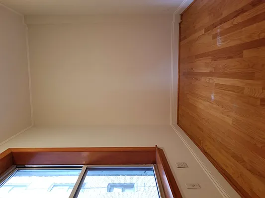 Rented by NYLA Realty | media 12