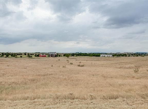 3rd image of 9230 Chisholm Trl