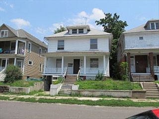 1st image of 717 N 10th St