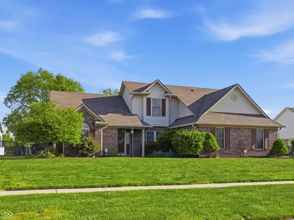 7144 Sunset Point Dr, Indianapolis, IN 46259