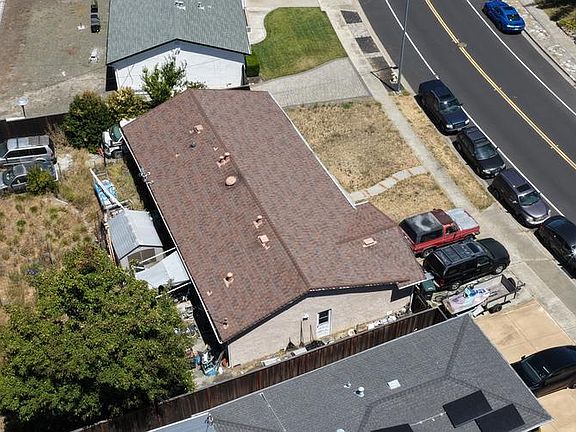 3rd image of 7569 Brighton Dr