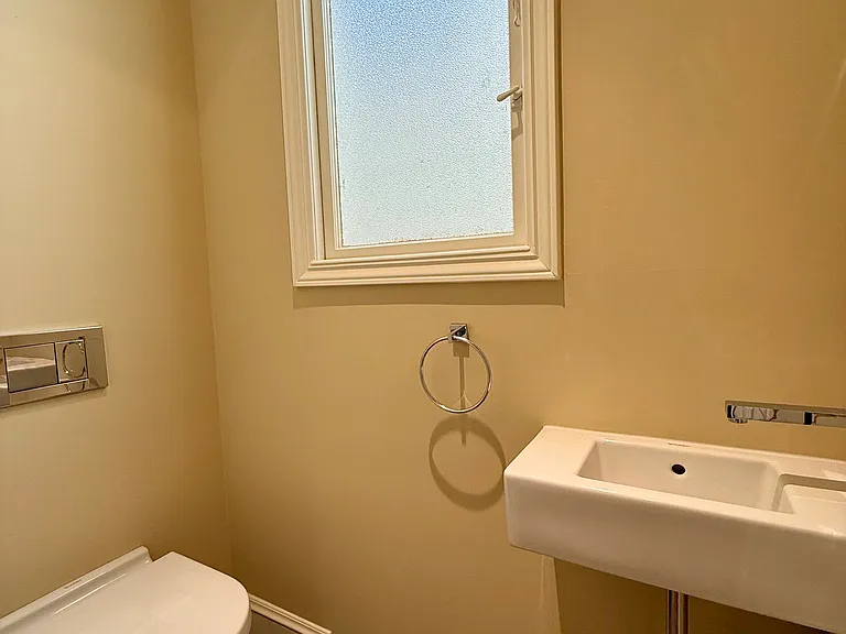 3542 Webster St — Photo 13