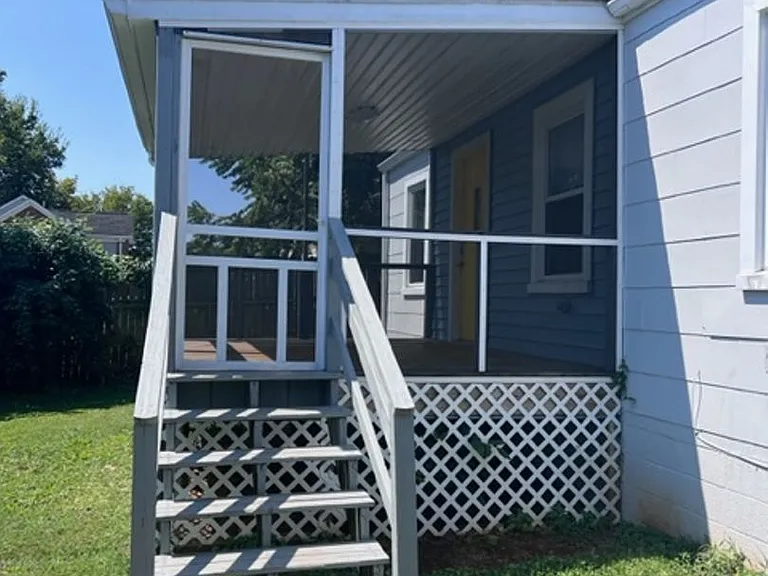 205A Douglas Ave — Photo 4