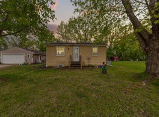 19624 Roberds Lake Blvd, Faribault, MN 55021