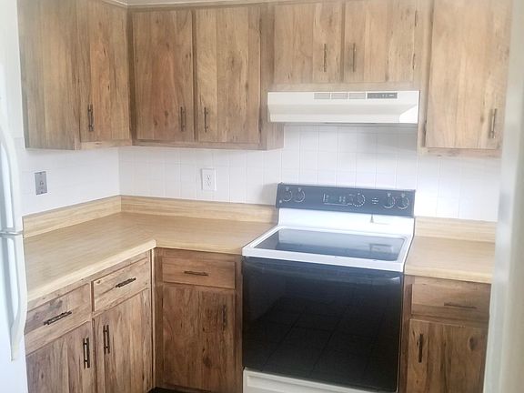 2nd image of 206 Lincoln Ave #206
