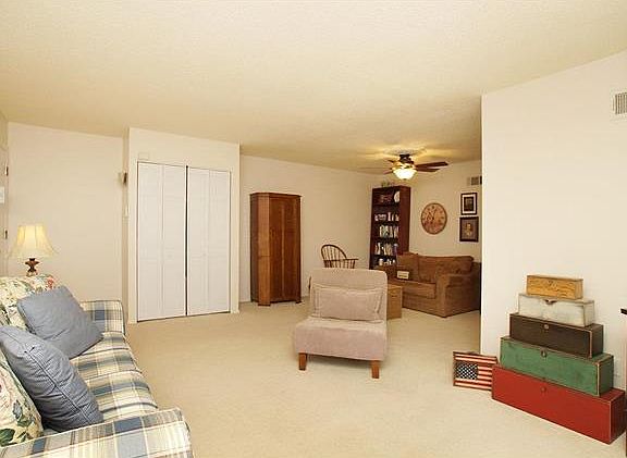 3rd image of 11751 Casa Grande Dr APT H