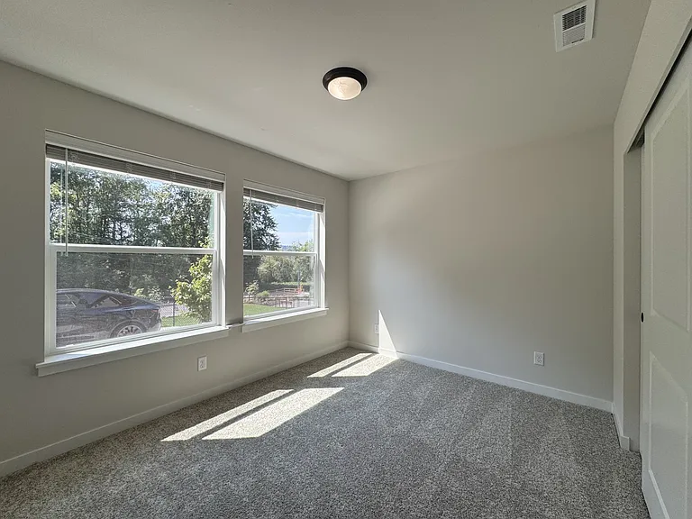 4255 Aberdeen Way NE — Photo 30
