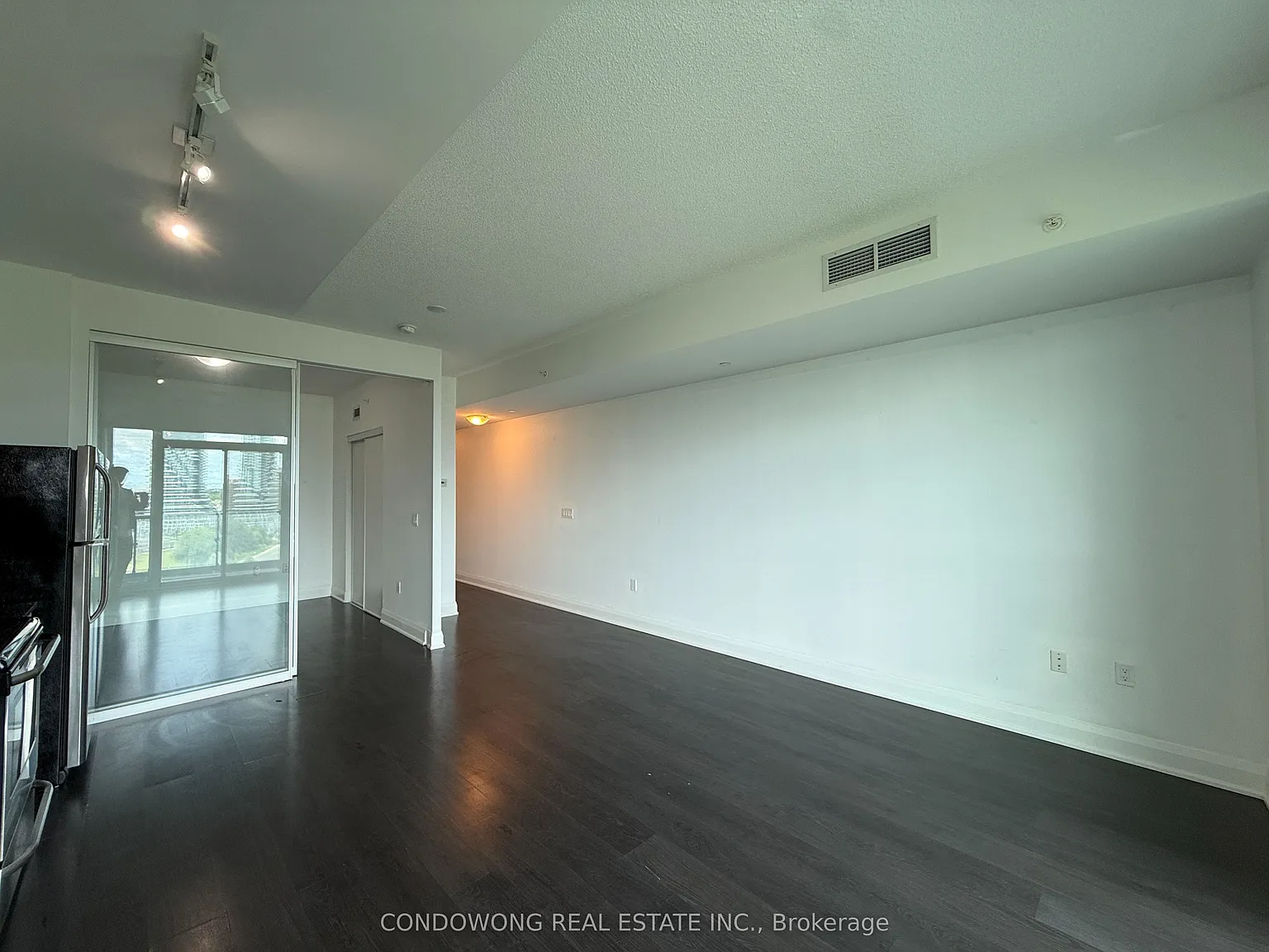 1 bed, $2,100 — Photo 4