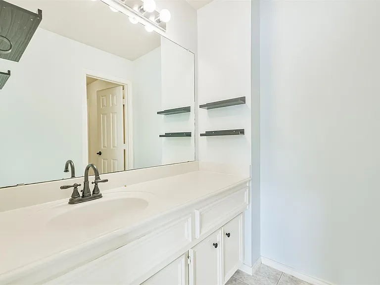 738 Redwing Place Dr — Photo 13