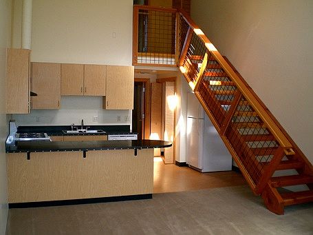 2nd image of 11006 NE Weidler St APT A