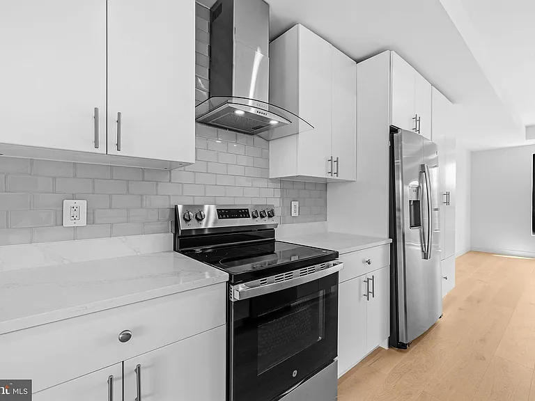 2534 Elvans Rd SE — Photo 6