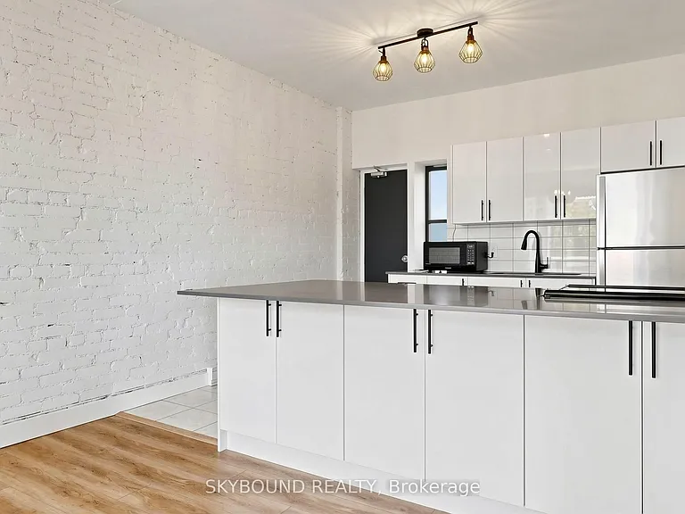133 Wineva Ave #F — Photo 10